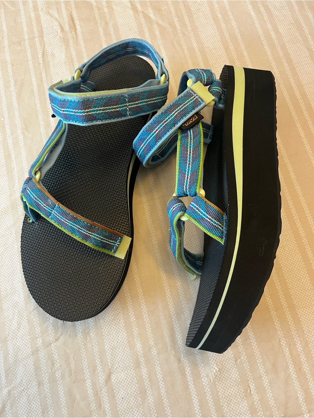 Teva Women's Blue & Lime Patterned Platform Sandals